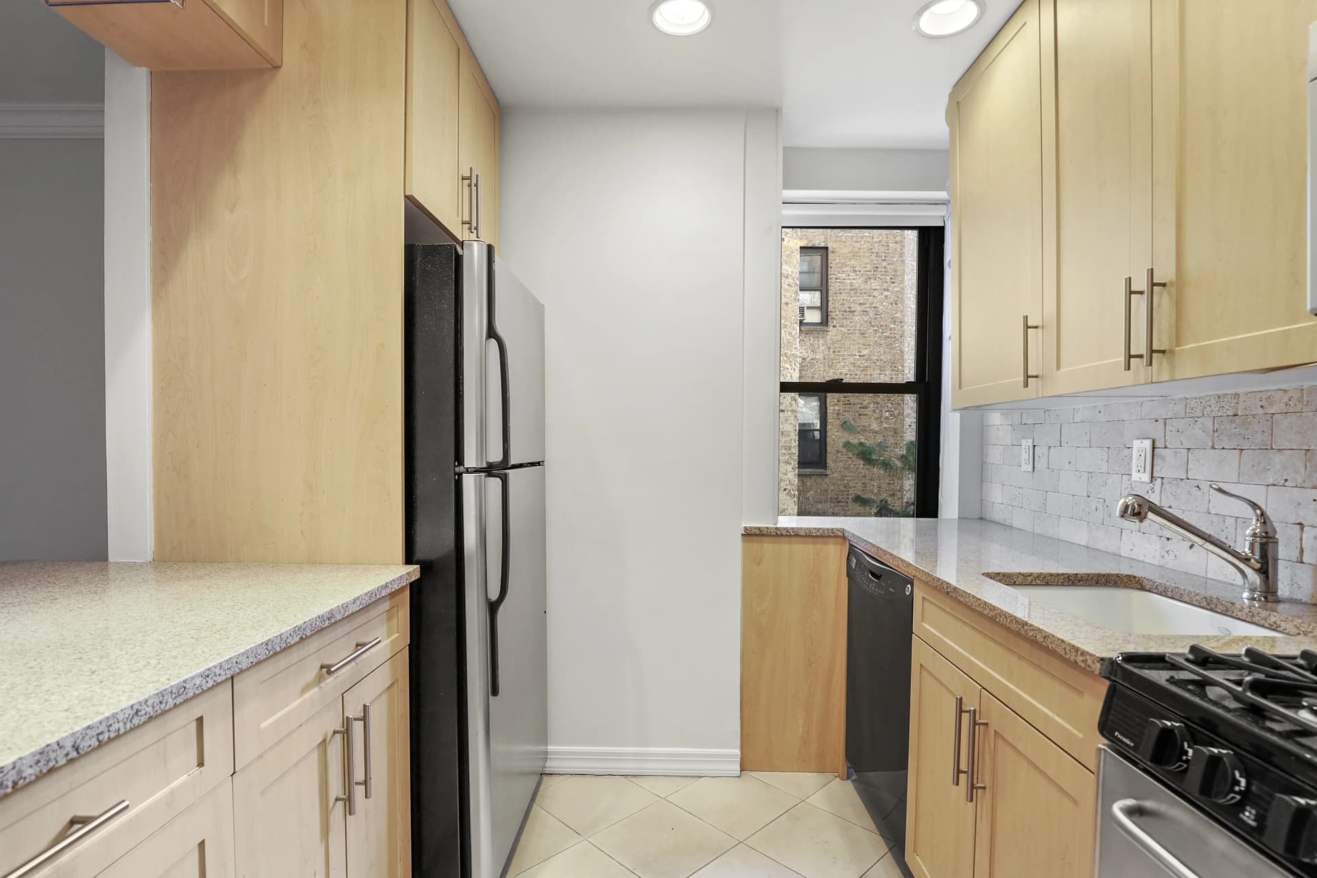 10 Downing Street #002N, Manhattan, NY 10014 apartment_kitchen 1