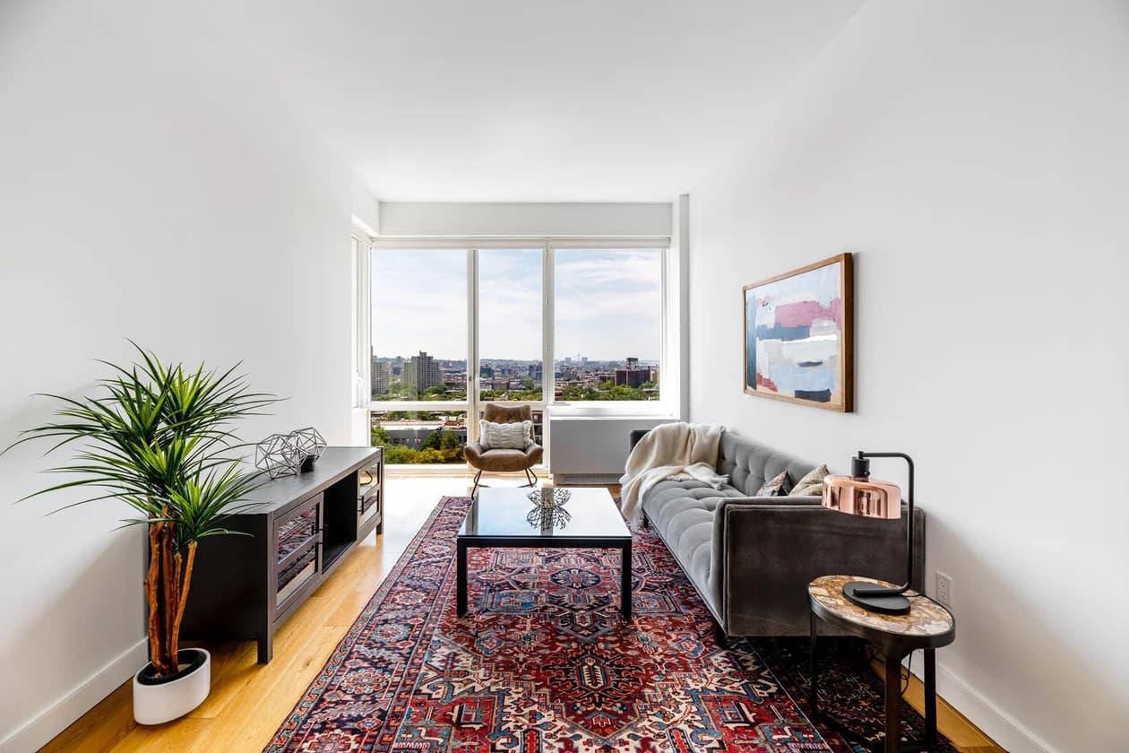33 Bond Street #1710, Manhattan, NY 10012 apartment_living_room 1