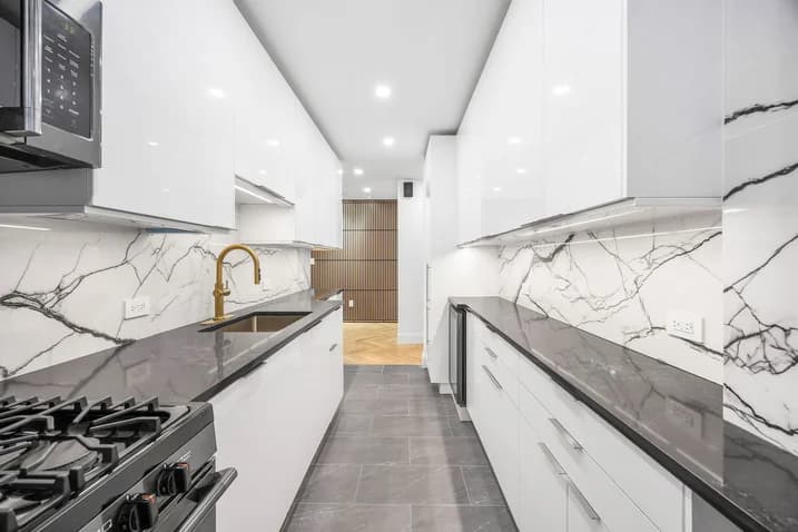 25 Minetta Lane #2F, Manhattan, NY 10012