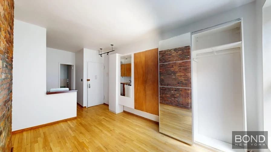 123 West 3 Street #D, Manhattan, NY 10012 apartment_bedroom_room 1