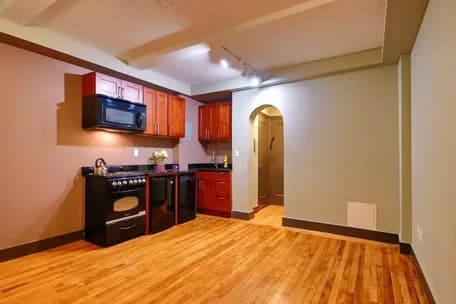 11 Waverly Place #5M, Manhattan, NY 10003