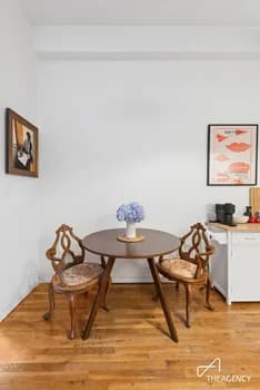 23 Waverly Place #2D, Manhattan, NY 10003