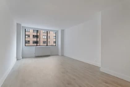 300 Mercer Street #10-B, Manhattan, NY 10003