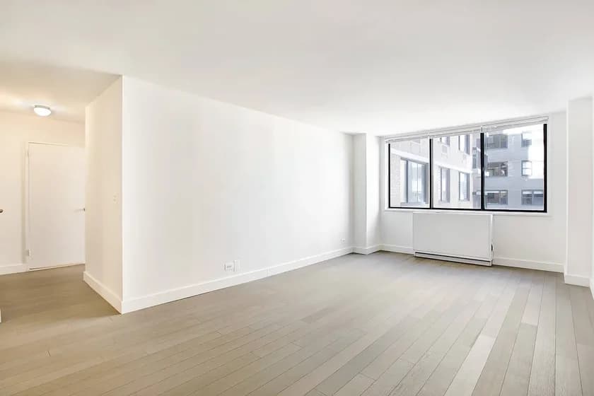 300 Mercer Street #34-A, Manhattan, NY 10003 apartment_living_room 1