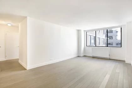 300 Mercer Street #34-A, Manhattan, NY 10003 - Image 1