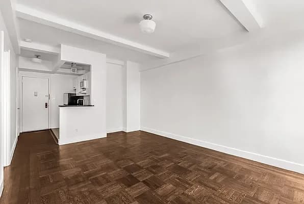 24 5 Avenue #1509, Manhattan, NY 10011 apartment_living_room 1