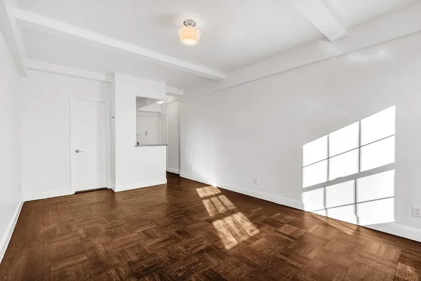 24 5 Avenue #211, Manhattan, NY 10011 apartment_living_room 1