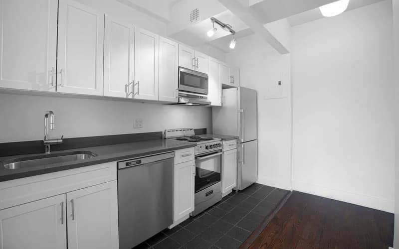 24 5 Avenue #701, Manhattan, NY 10011 apartment_kitchen 1