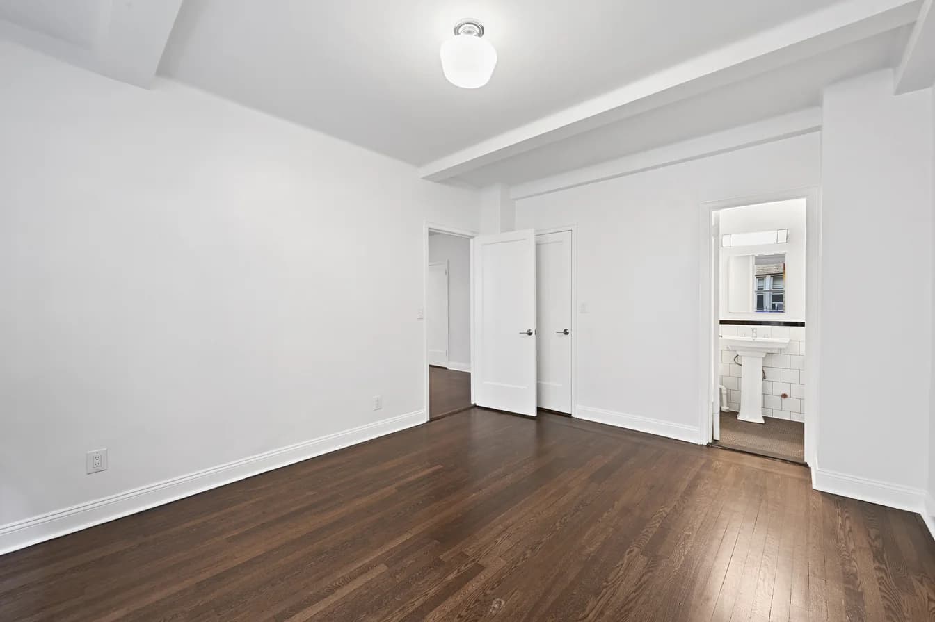 24 5 Avenue #823, Manhattan, NY 10011 1