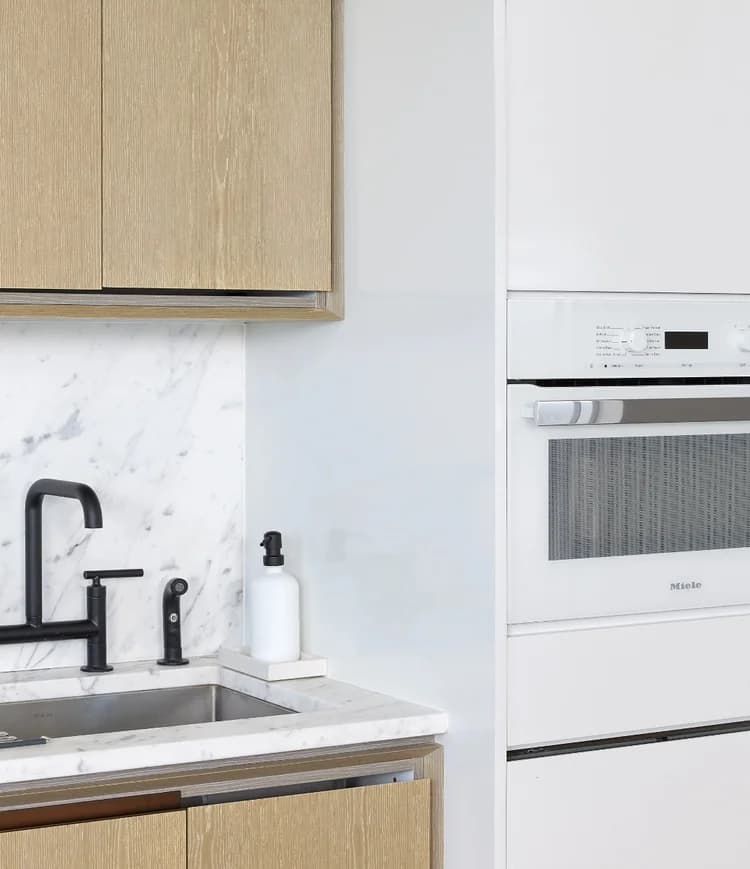 626 1 Avenue #E21E, Manhattan, NY 10016 apartment_kitchen 1
