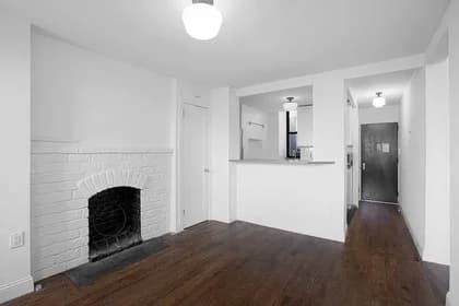 7 Morton Street #5B, Manhattan, NY 10014
