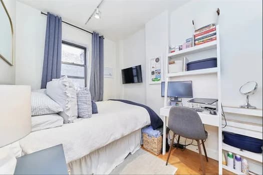 19 Commerce Street #15, Manhattan, NY 10014