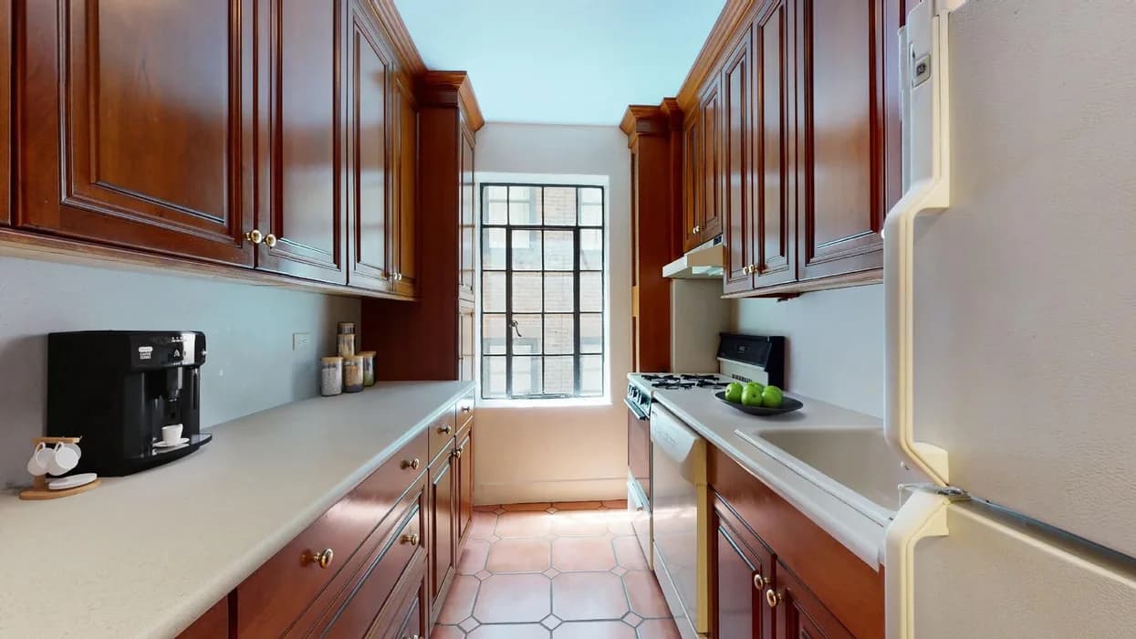 1 Christopher Street #8J, Manhattan, NY 10014 apartment_kitchen 1