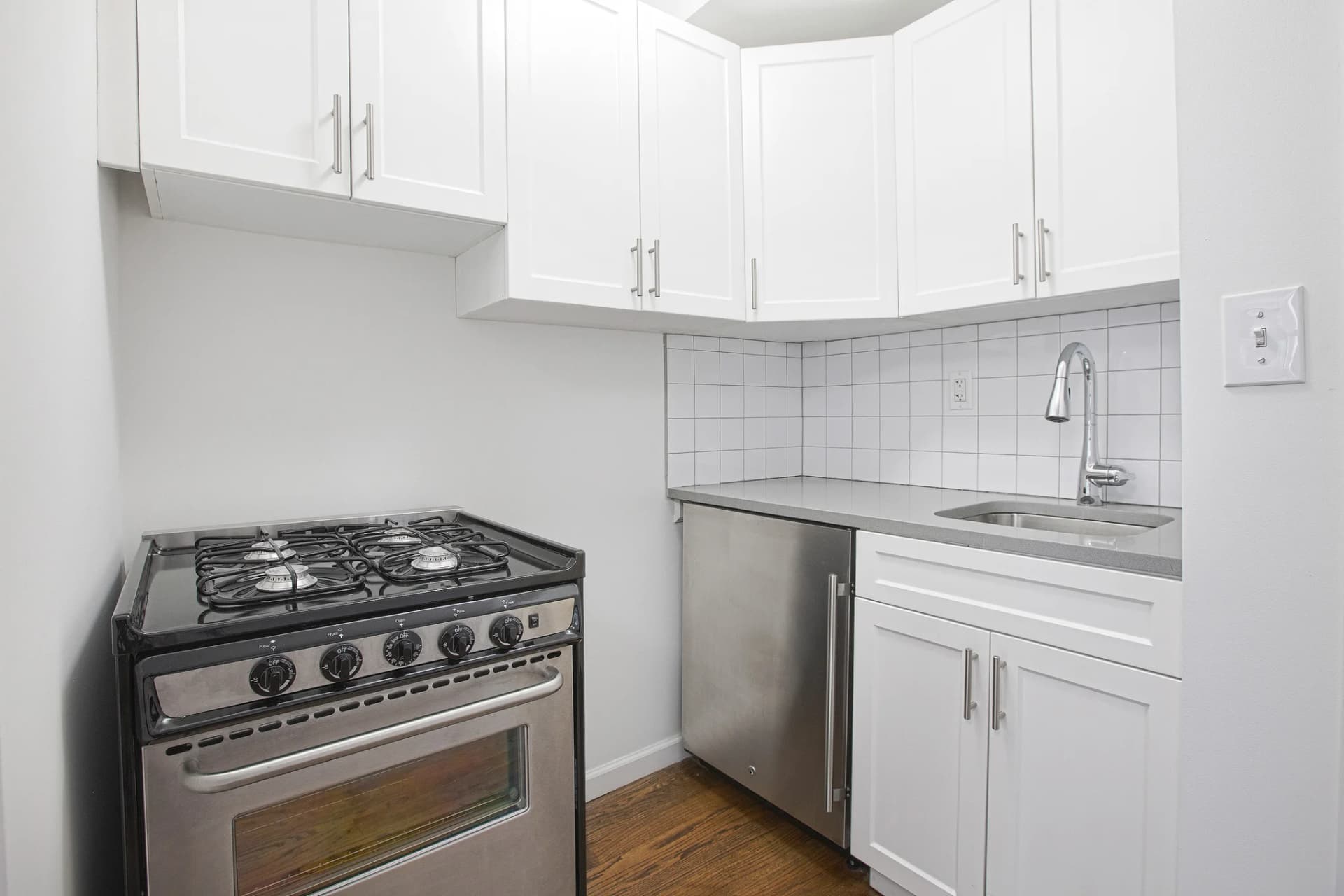 323 West 4 Street #2B, Manhattan, NY 10014 apartment_kitchen 1