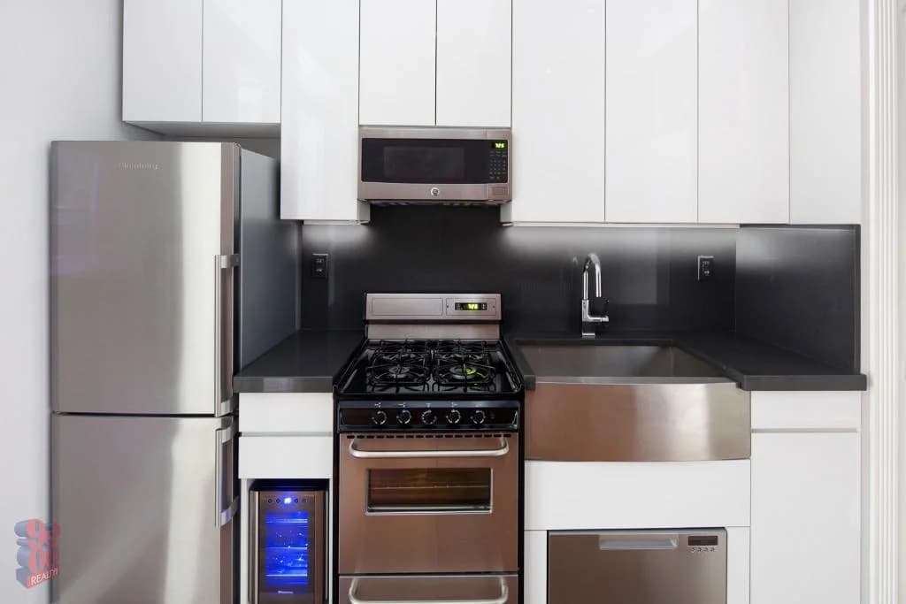 234 West 14 Street #1C, Manhattan, NY 10011 apartment_kitchen 1