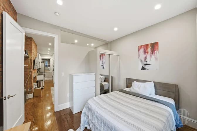 113 Christopher Street #2A, Manhattan, NY 10014 - Image 1