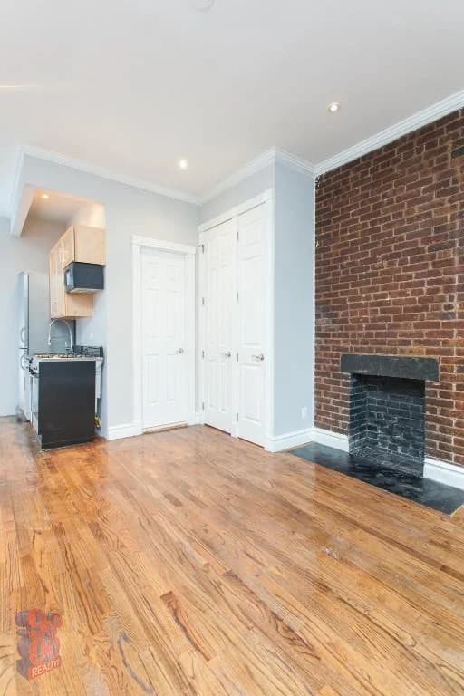 273 West 10 Street #4FW, Manhattan, NY 10014 apartment_living_room 1
