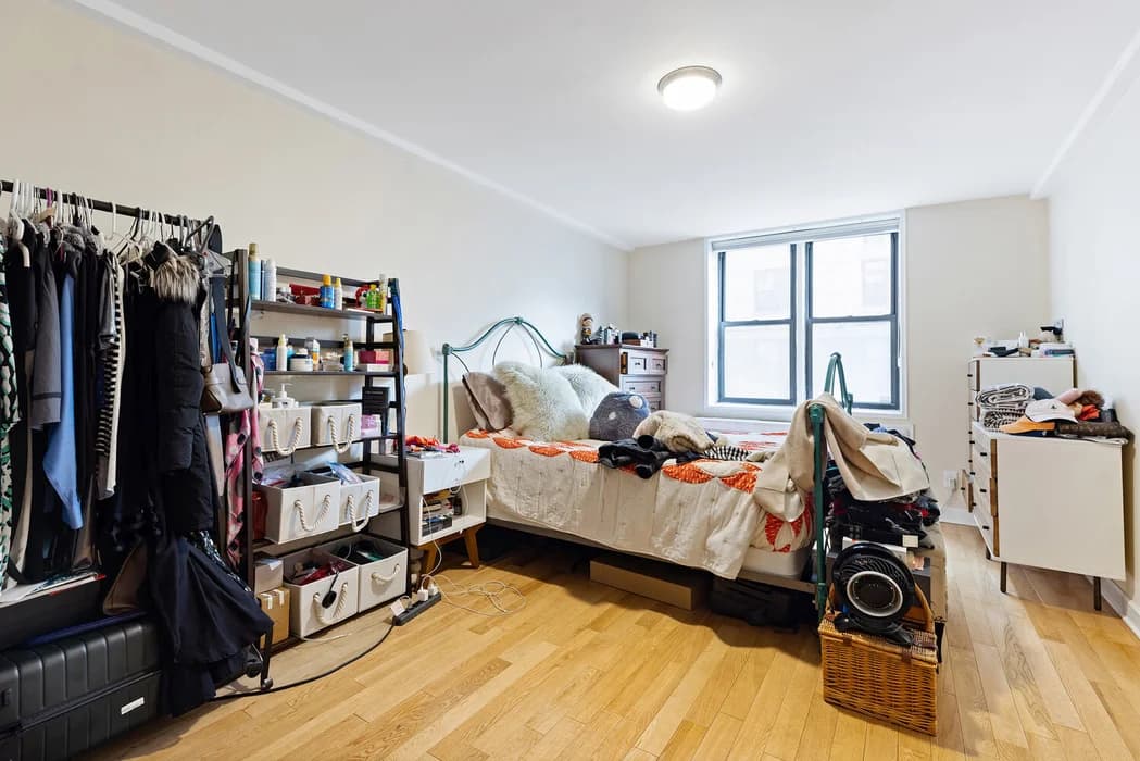 165 Christopher Street #LAA, Manhattan, NY 10014 apartment_bedroom_room 1