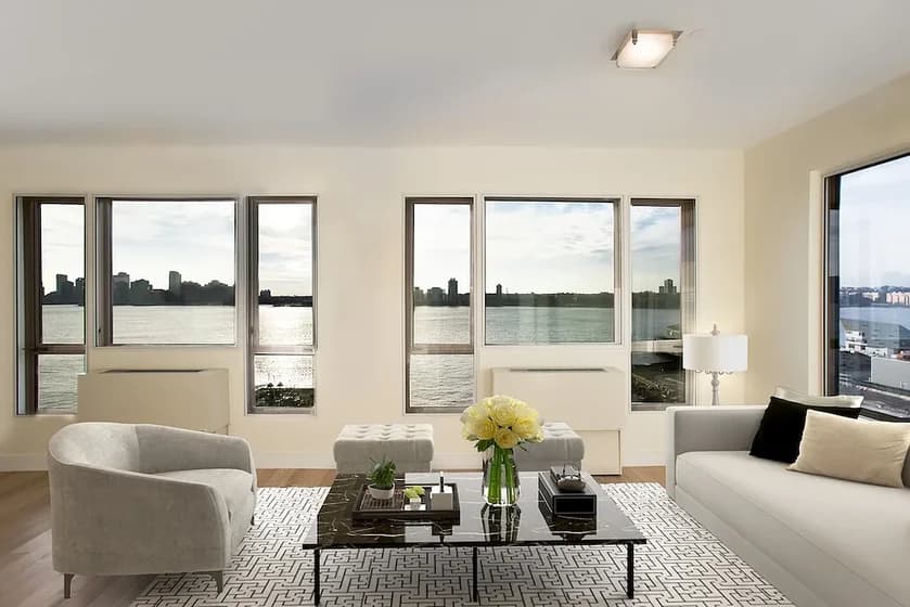 110 Horatio Street #215, Manhattan, NY 10014 apartment_living_room 1