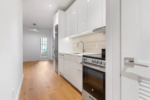 205 10 Avenue #2S, Manhattan, NY 10011