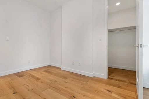 205 10 Avenue #4S, Manhattan, NY 10011