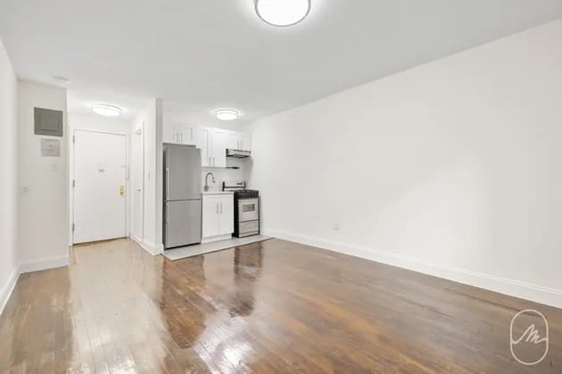 456 West 22 Street #1B, Manhattan, NY 10011