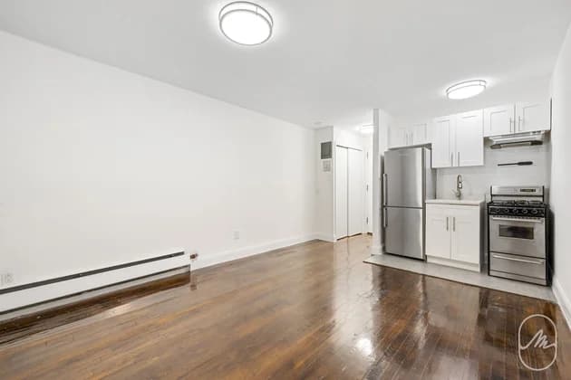 456 West 22 Street #1B, Manhattan, NY 10011