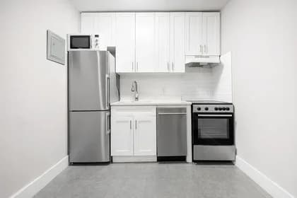 418 West 23 Street #3c, Manhattan, NY 10011