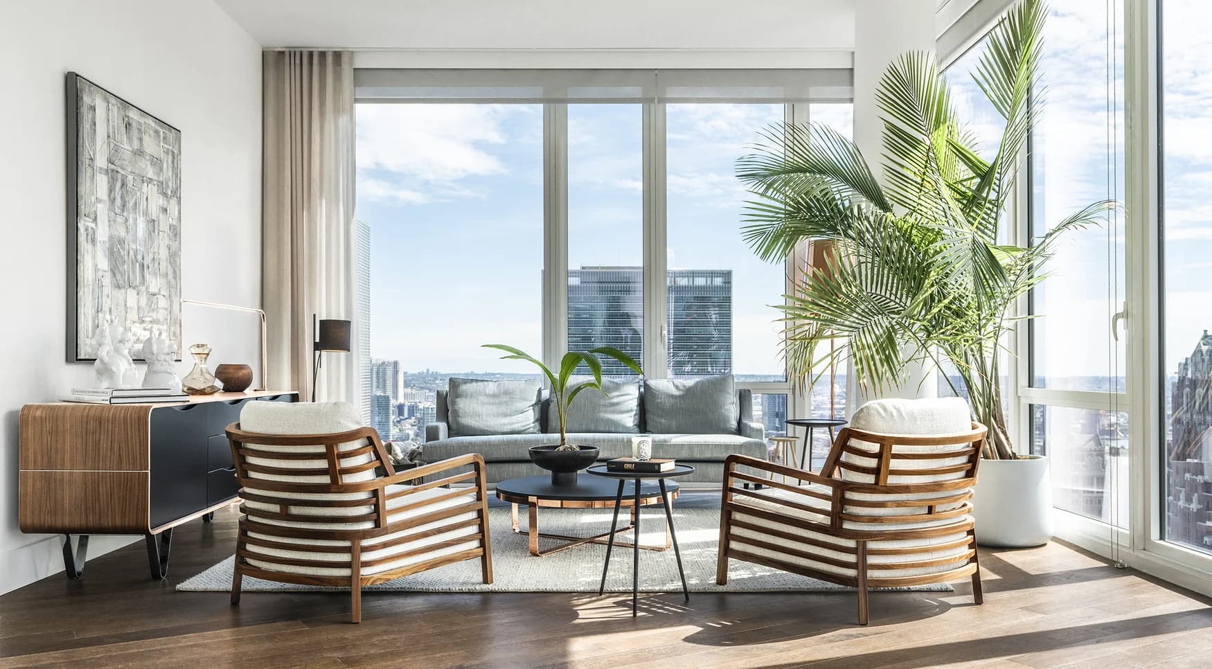 222 East 44 Street #32M, Manhattan, NY 10017 apartment_living_room 1
