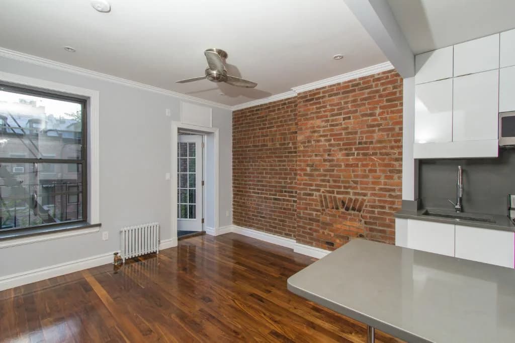 350 West 21 Street #5, Manhattan, NY 10011 apartment_kitchen 1