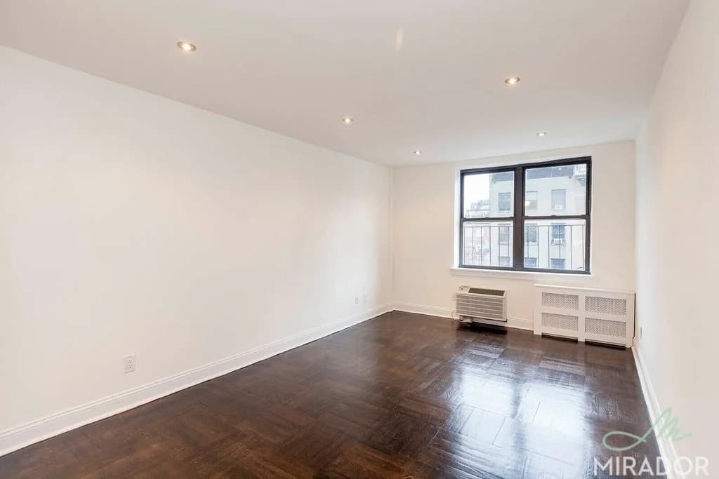 255 West 14 Street #4B, Manhattan, NY 10011 apartment_bedroom_room 1