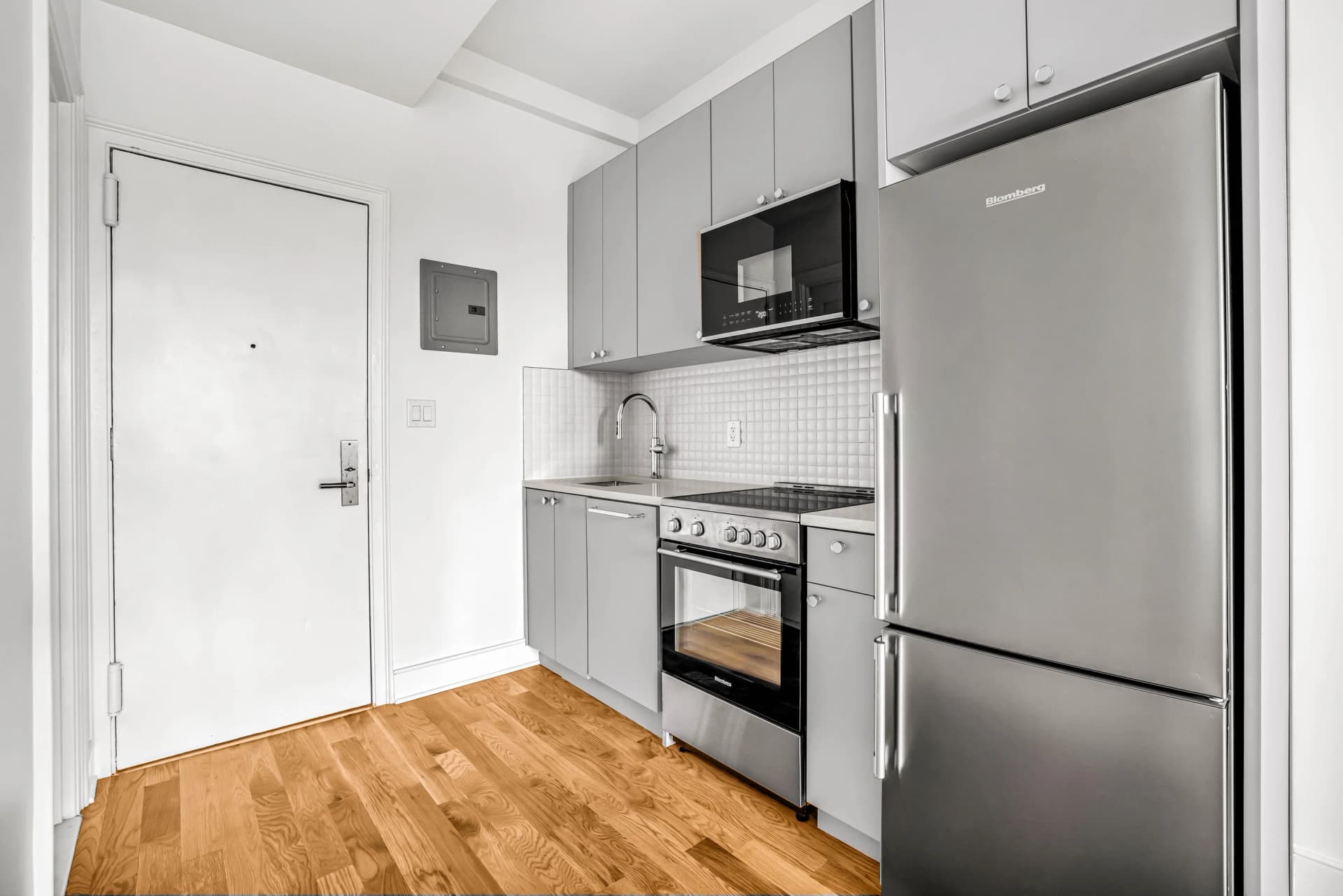 208 West 23 Street #1611, Manhattan, NY 10011