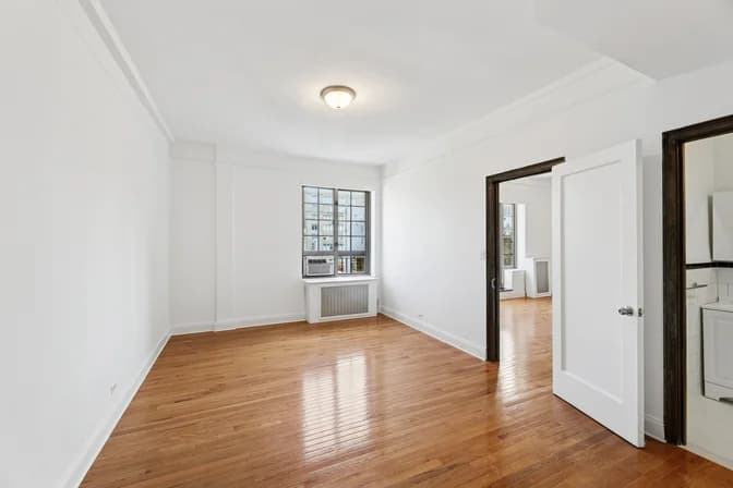208 West 23 Street #1701, Manhattan, NY 10011 - Image 1