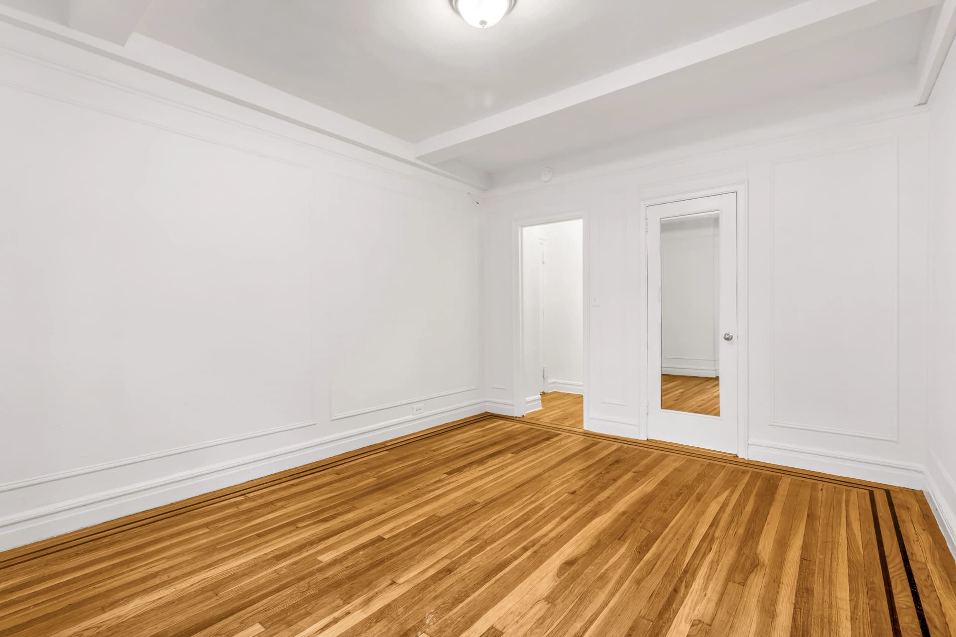 The Carteret 208 West 23 Street #417, Manhattan, NY 10011 apartment_bedroom_room 1