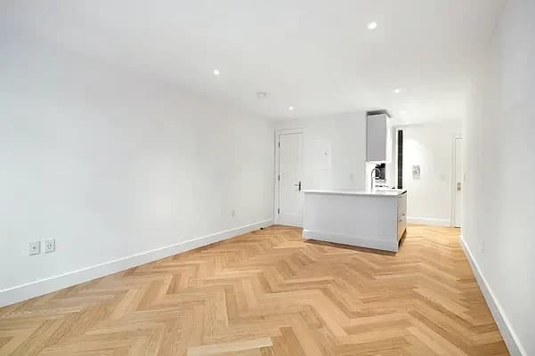 220 West 24 Street #1A, Manhattan, NY 10011 - Image 1