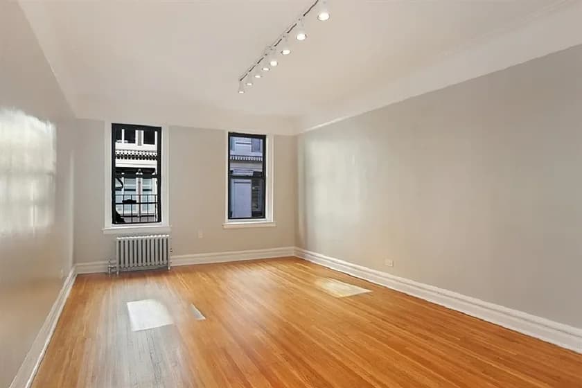 220 West 24 Street #3A, Manhattan, NY 10011 apartment_living_room 1