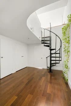 262 West 25 Street #1, Manhattan, NY 10001