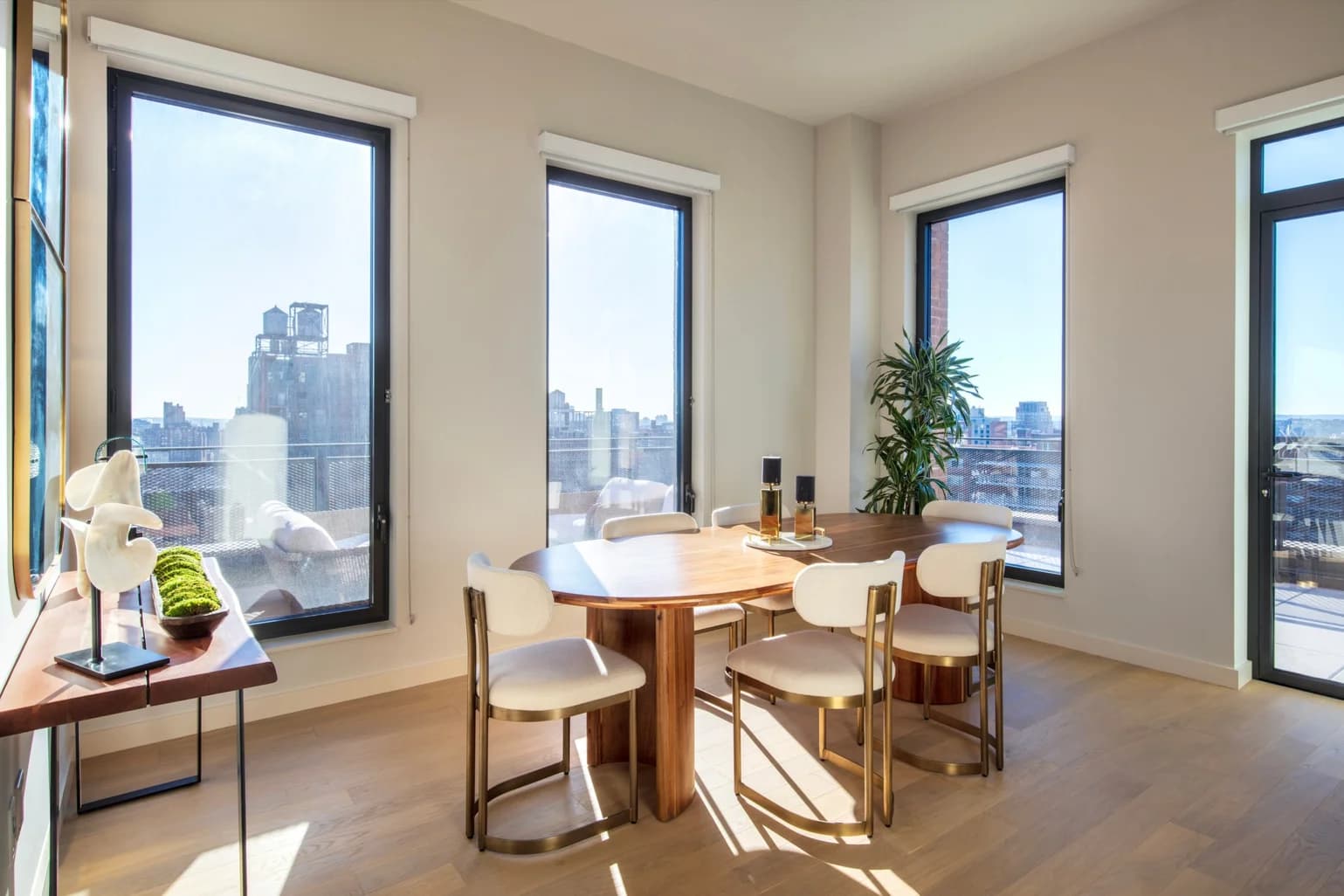 Ruby 243 West 28 Street #N-10A, Manhattan, NY 10001 apartment_dining_room 1