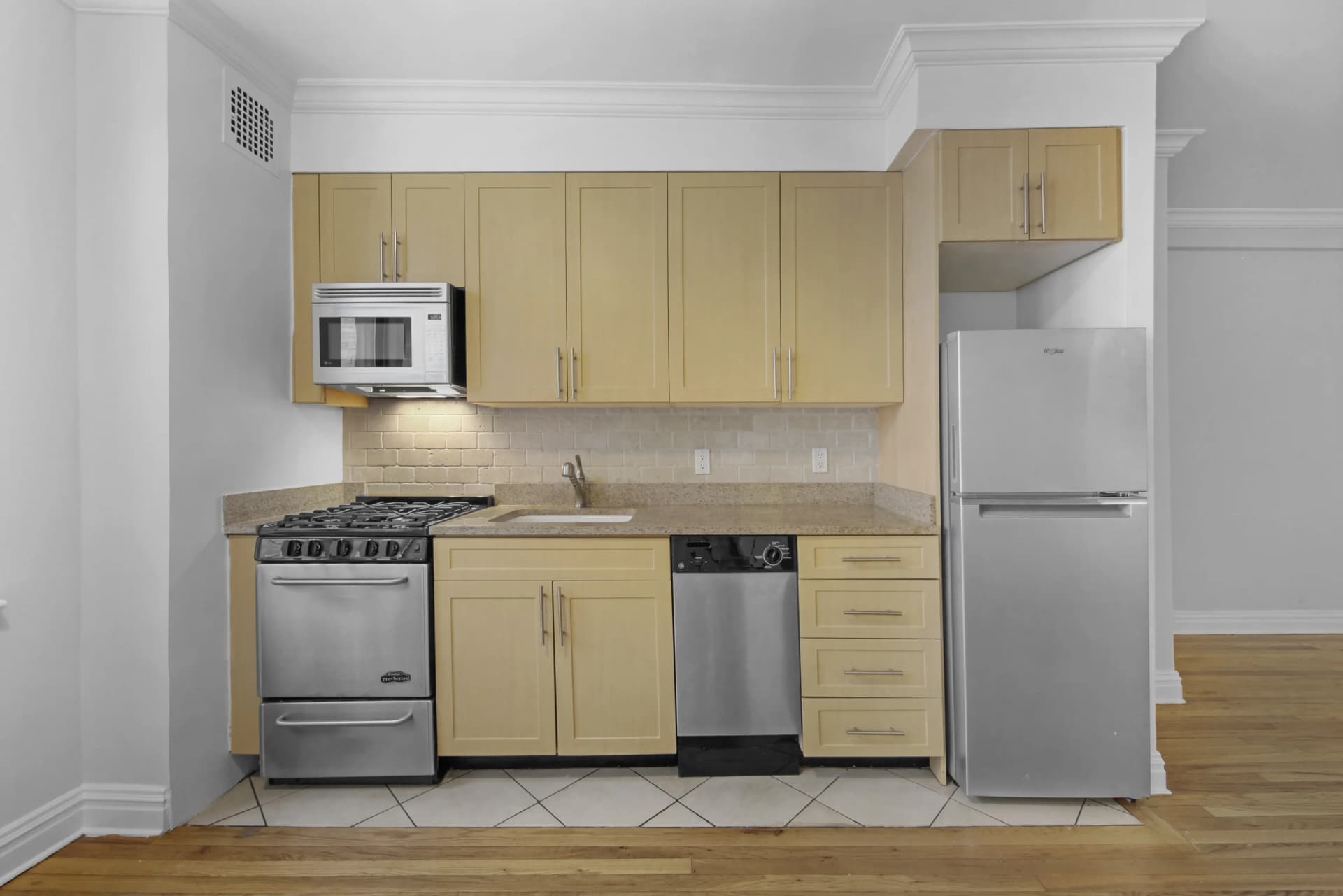 108 West 15 Street #005C, Manhattan, NY 10011 apartment_kitchen 1