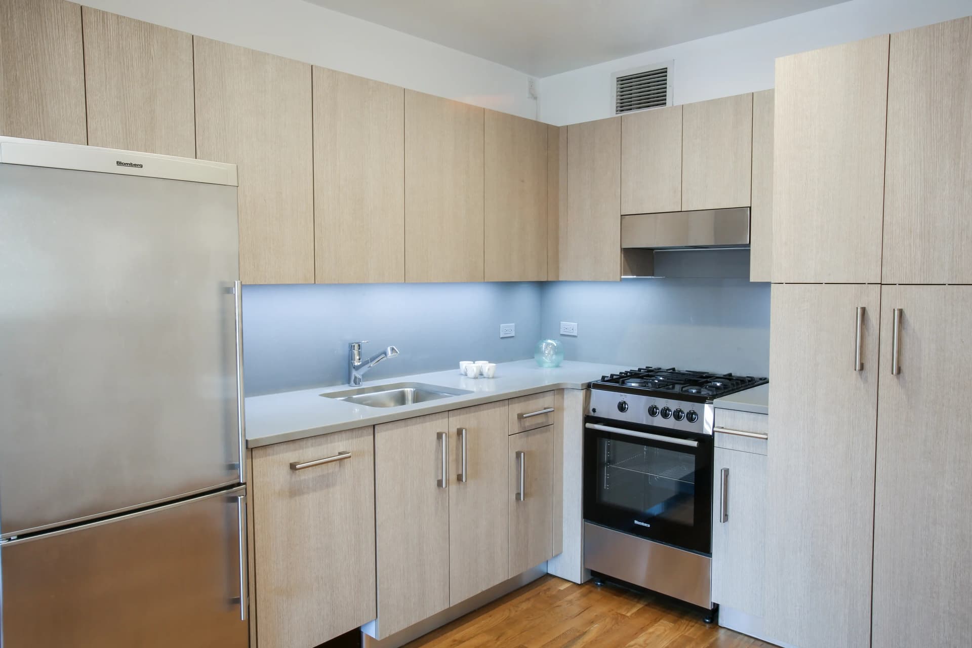 101 West 15 Street #330, Manhattan, NY 10011 apartment_kitchen 1