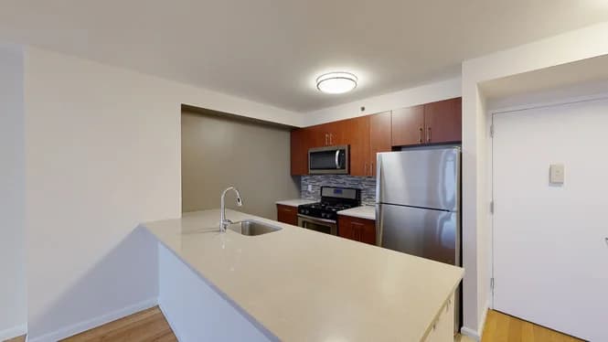 120 West 21 Street #204, Manhattan, NY 10011