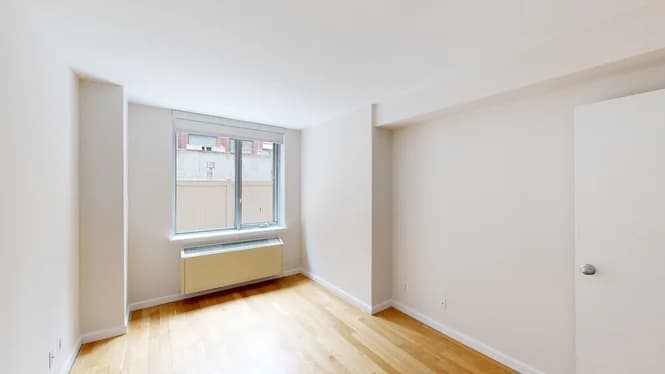 120 West 21 Street #210, Manhattan, NY 10011