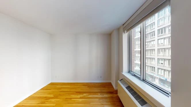 120 West 21 Street #402, Manhattan, NY 10011