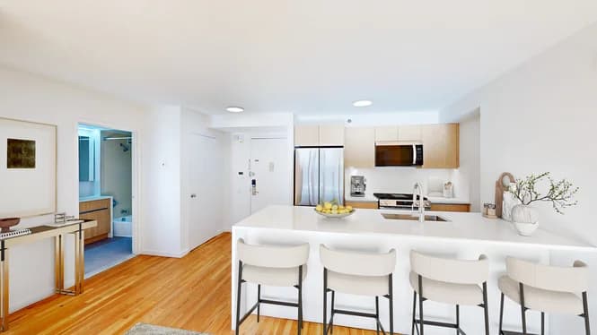120 West 21 Street #402, Manhattan, NY 10011