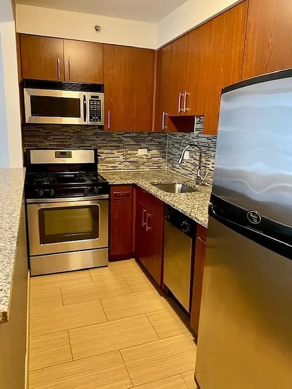 120 West 21 Street #617, Manhattan, NY 10011 apartment_kitchen 1
