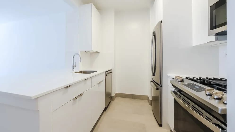777 Sixth Avenue 777 Avenue Of The Americas #11A, Manhattan, NY 10001 apartment_kitchen 1