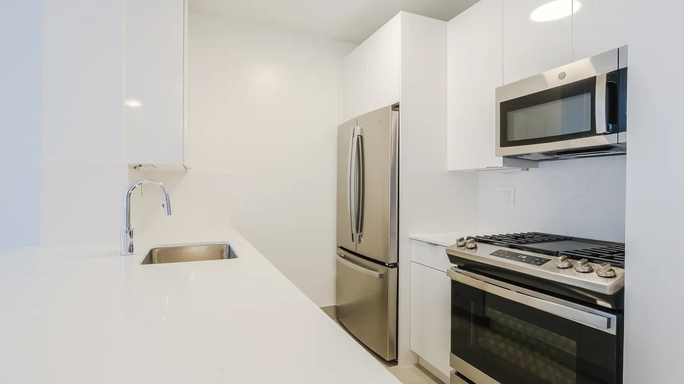 777 Sixth Avenue 777 Avenue Of The Americas #20F, Manhattan, NY 10001 apartment_kitchen 1