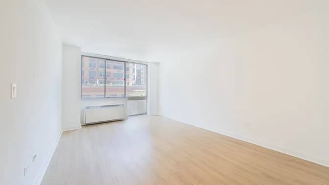 777 Avenue Of The Americas #21F, Manhattan, NY 10001