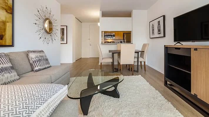 777 Sixth Avenue 777 Avenue Of The Americas #27A, Manhattan, NY 10001 apartment_living_room 1
