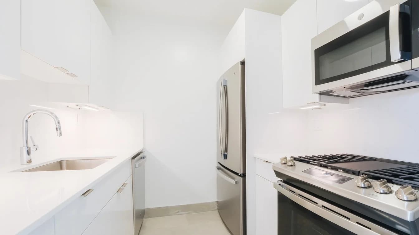 777 Sixth Avenue 777 Avenue Of The Americas #28A, Manhattan, NY 10001 apartment_kitchen 1